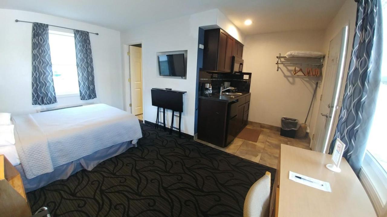 Motel 57 Sturgeon Bay Eksteriør bilde