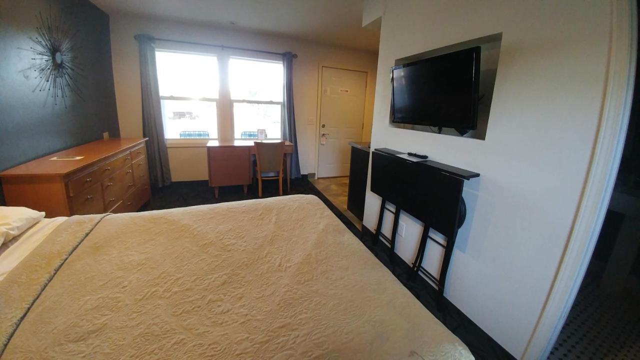 Motel 57 Sturgeon Bay Eksteriør bilde