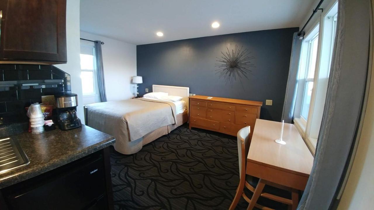 Motel 57 Sturgeon Bay Eksteriør bilde