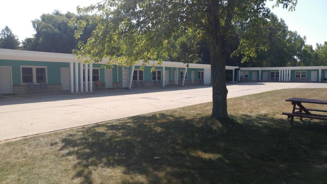 Motel 57 Sturgeon Bay Eksteriør bilde